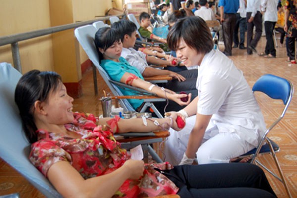 Ngày hội hiến máu tình nguyện “Yên Bái - ngàn trái tim hồng” - ảnh 1